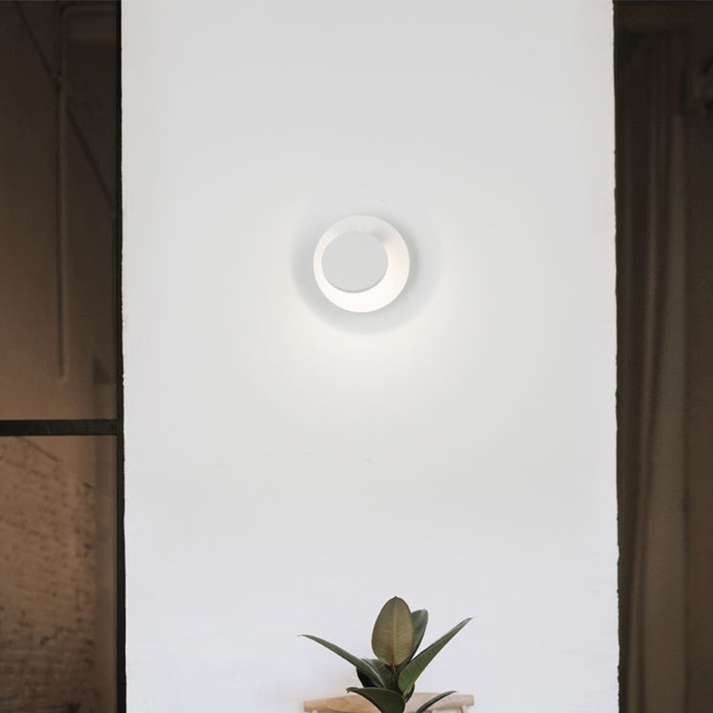 LED Clear B11 Candelabra 7.5 Watt - 50 Watt Equivalent - Dimmable - 500 Lumens - LumeGen